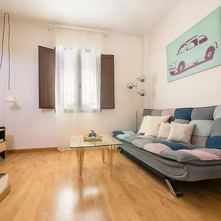 Coqueto Duplex Con Terraza Privada Y Parking