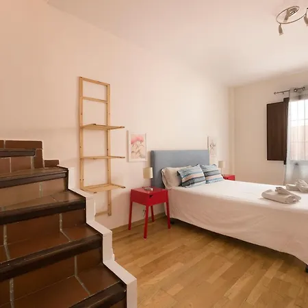 Coqueto Duplex Con Terraza Privada Y Parking *