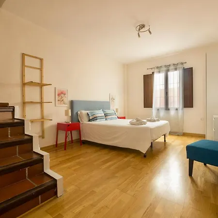 Coqueto Duplex Con Terraza Privada Y Parking Apartamento